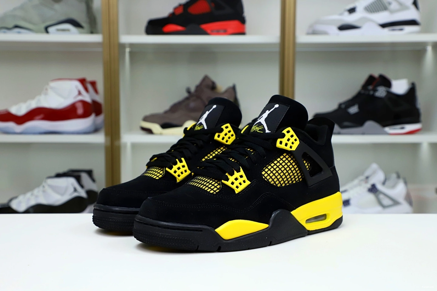 2023  Jordan Jordan4 thunder Air 0825